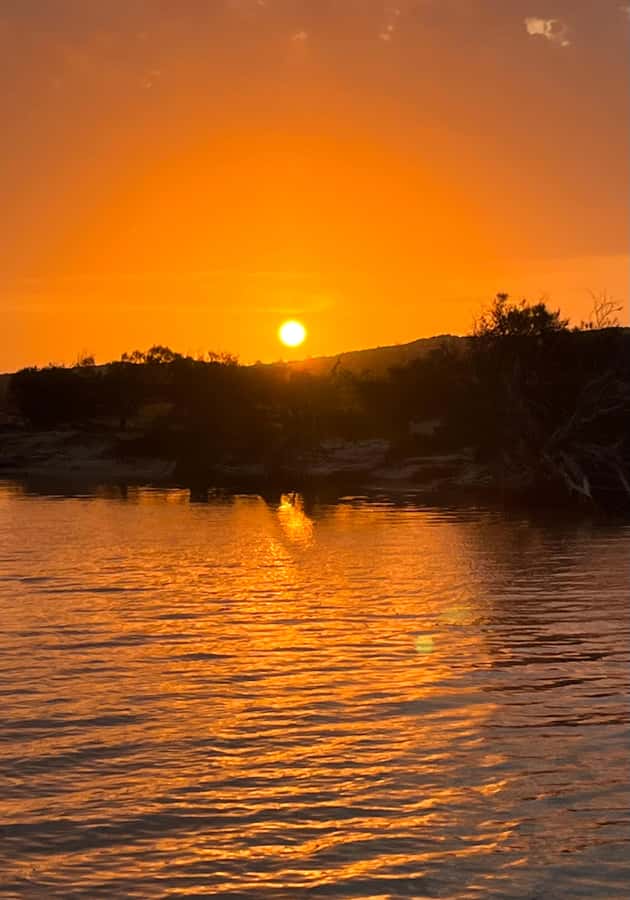 Kalbarri: Murchison River Wilderness Wildlife Cruise - How the timing changes through the year