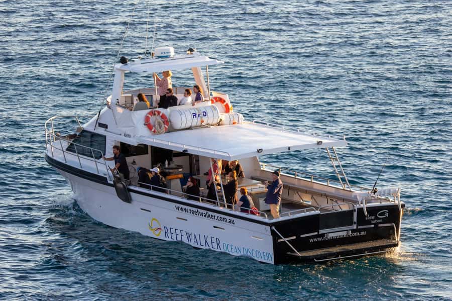 Kalbarri Sunset Coastal Cliff Cruise - What to bring for a comfortable evening
