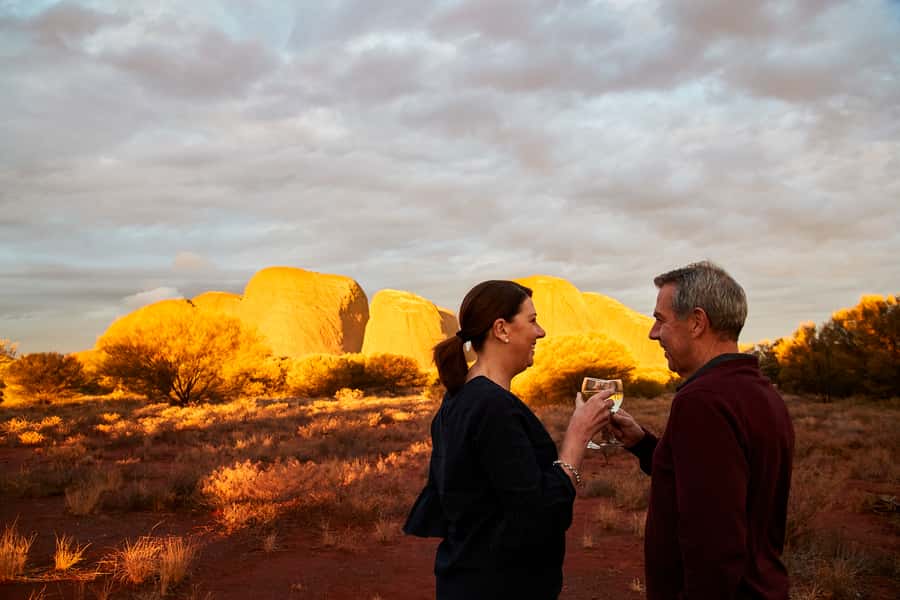 Kata Tjuṯa Sunset Tour with Sparkling Wine and Cheeseboard - Why Kata Tjuṯa makes a fine sunset setting