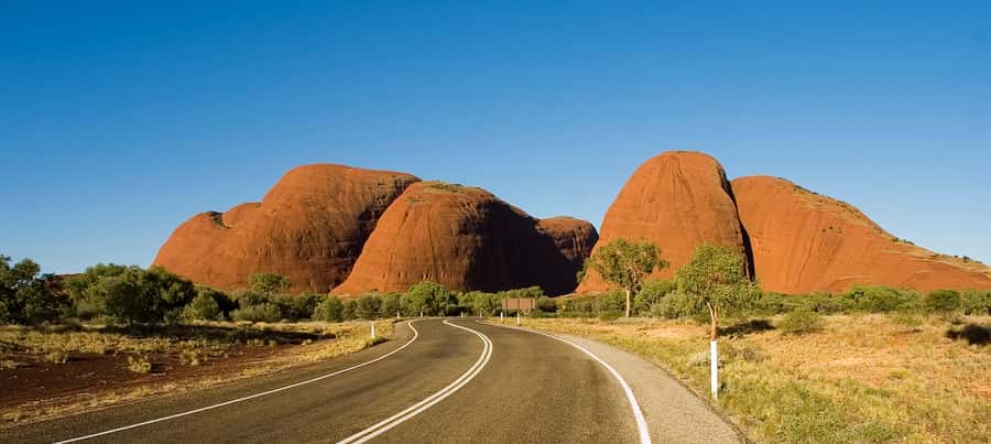 Kata Tjuta: Small Group Sunrise Tour with Picnic Breakfast - Before dawn at Ayers Rock Resort
