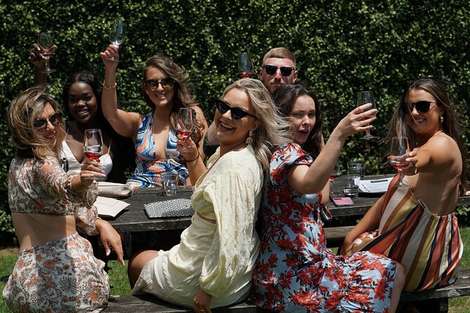 Laid back, Yarra Valley Wine Tour: Wine, Cider, Gin, Beer + Choc - Live music and guides shape the mood