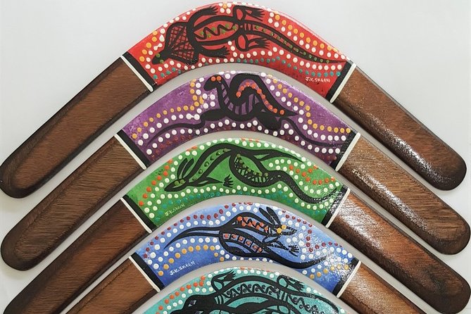 Learn to throw a real Aborignal returning boomerang in Brisbane, Australia - Choosing a handmade boomerang to take home