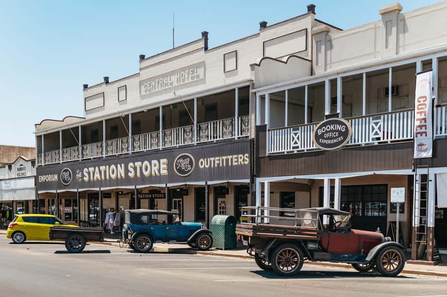Longreach History and Town Tour - The first few minutes: getting your bearings