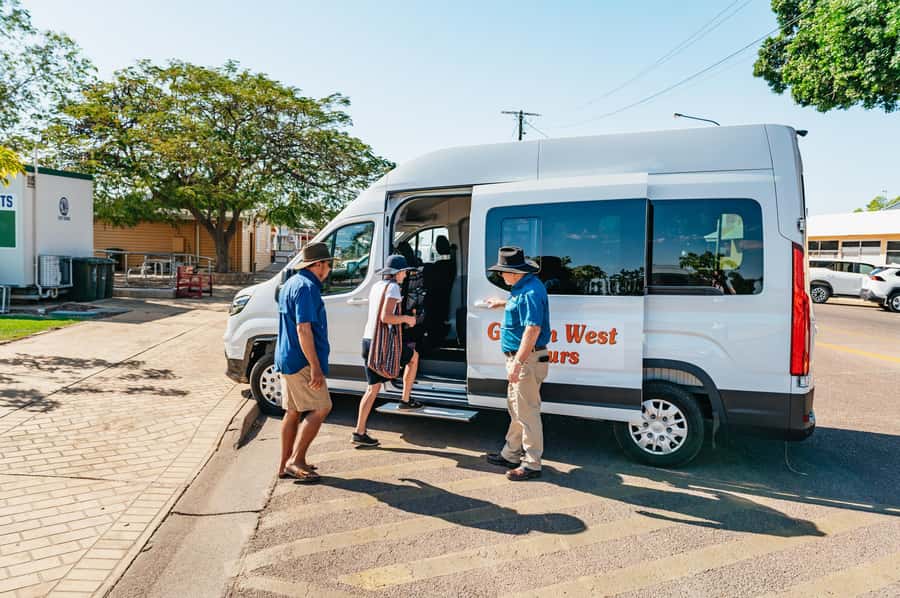 Longreach History and Town Tour - Historic places around town