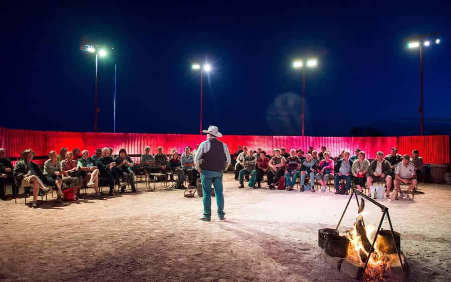 Longreach: Sunset Paddlewheeler Cruise, Show and Dinner - Starlight’s Spectacular Sound & Light Show