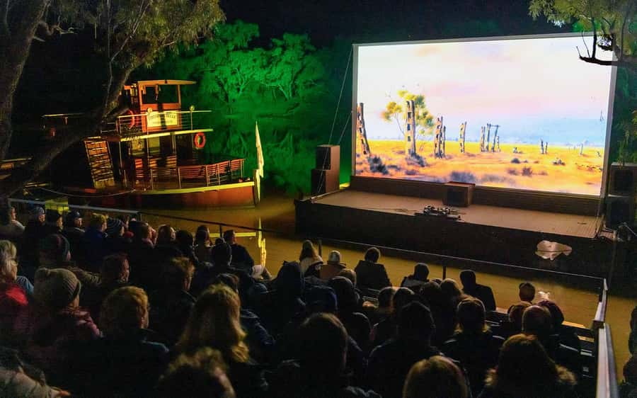 Longreach: Sunset Paddlewheeler Cruise, Show and Dinner - What the $118 price really covers