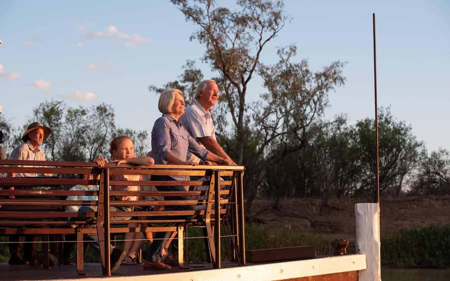 Longreach: Sunset Paddlewheeler Cruise, Show and Dinner - Sunset views from the Thomson River