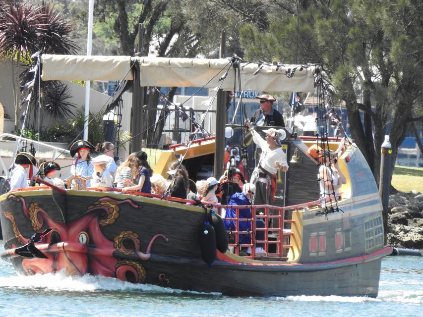 Mandurah Pirate Cruise - How the entertainment works for different ages
