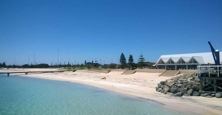 Margaret River and Busselton Jetty: Day Trip from Perth - Busselton Jetty: a quick look at a huge structure