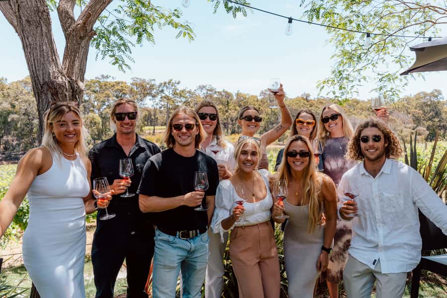 Margaret River: Boutique Wine Tour w. Blind Tasting + Lunch - Olio Bello gives the tour a proper lunch break