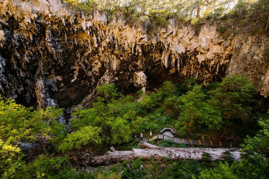 Margaret River: Lake Cave Fully-Guided Tour - Practical tips for a smoother visit