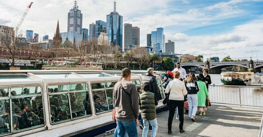 Melbourne: 1-Hour Gardens and Sporting Precinct River Cruise - A gentle introduction to Melbourne from the Yarra
