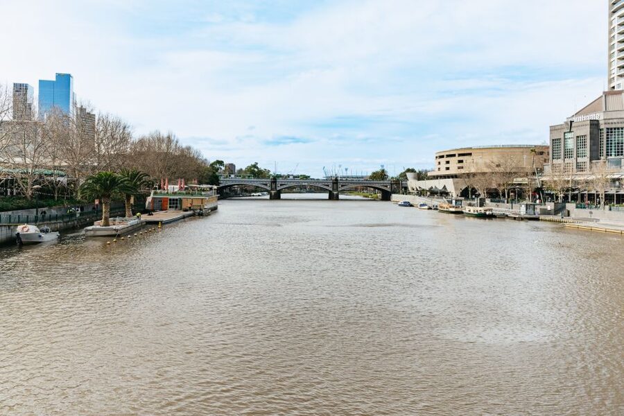 Melbourne: 1-Hour Gardens and Sporting Precinct River Cruise - Inside cabin or outside deck?