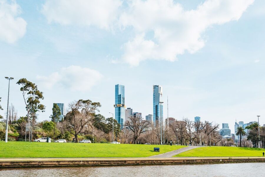 Melbourne: 1-Hour Gardens and Sporting Precinct River Cruise - The Arts Centre and Melbourne’s cultural side