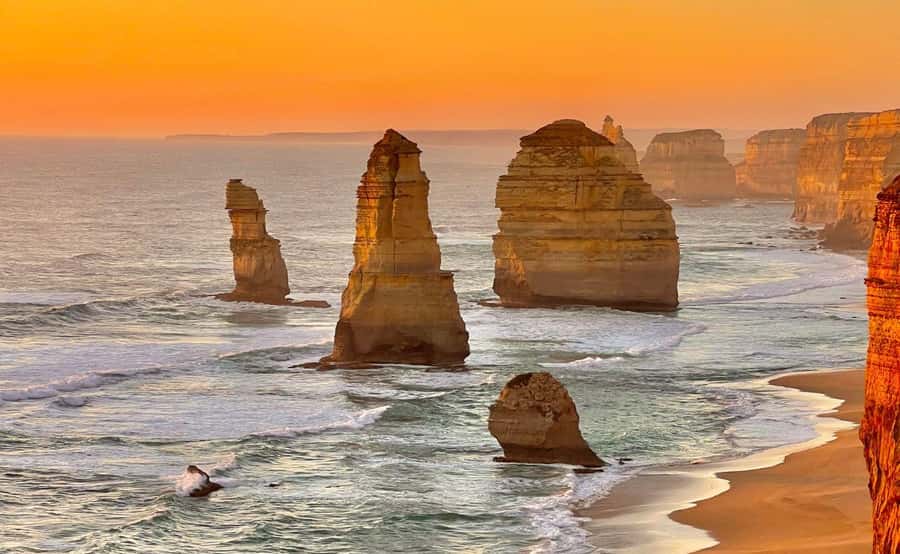 Melbourne: 12 Apostles Sunset Tour - Less Crowds - Anglesea and the Memorial Arch