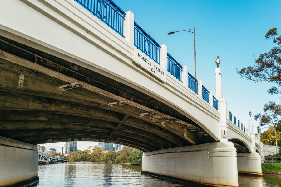 Melbourne: 2-Hour City Highlights River Cruise - Southgate, Princes Bridge and the city center