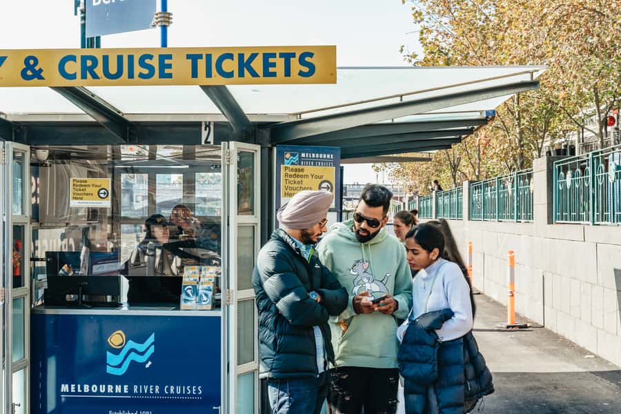 Melbourne: 2-Hour City Highlights River Cruise - Upriver to the MCG, Olympic Park and Herring Island
