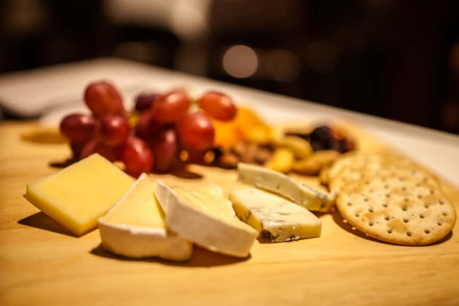 Melbourne: 4-Course Dinner Cruise with Drinks - Boarding at Southbank for a Yarra River evening