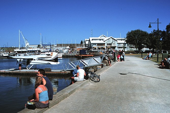 Melbourne: City and Williamstown Ferry Cruise - Leaving Southgate beside the Yarra River