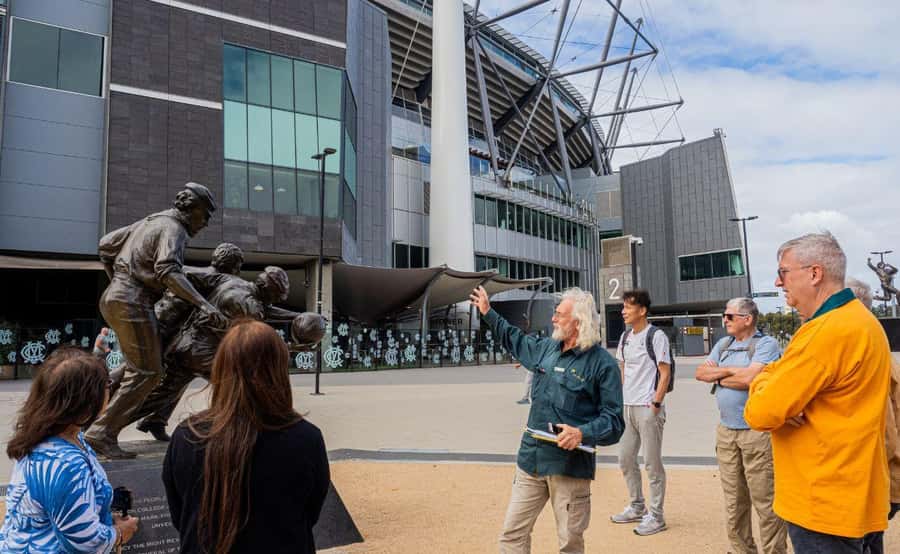Melbourne: City Highlights Group Tour by Bus - The Shrine of Remembrance and its city views