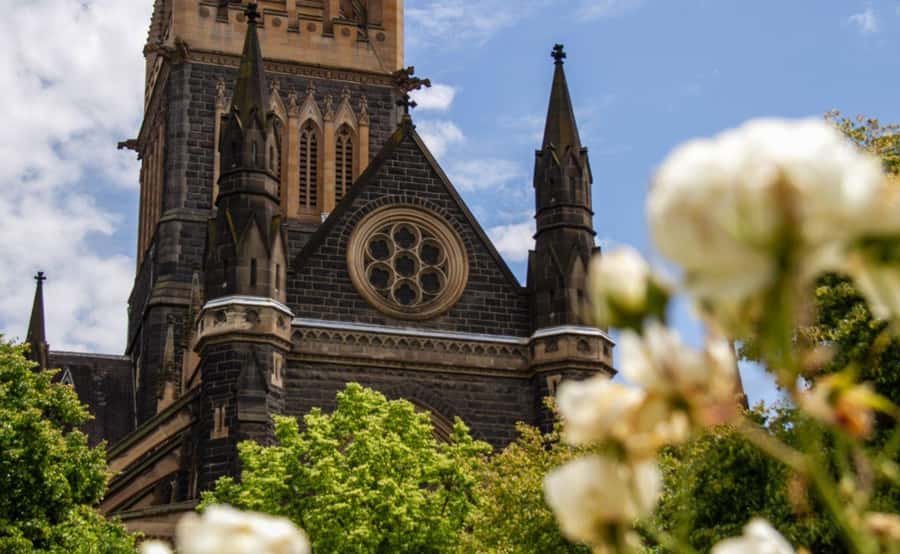 Melbourne: City Highlights Group Tour by Bus - St Patrick’s Cathedral and the Fitzroy Gardens
