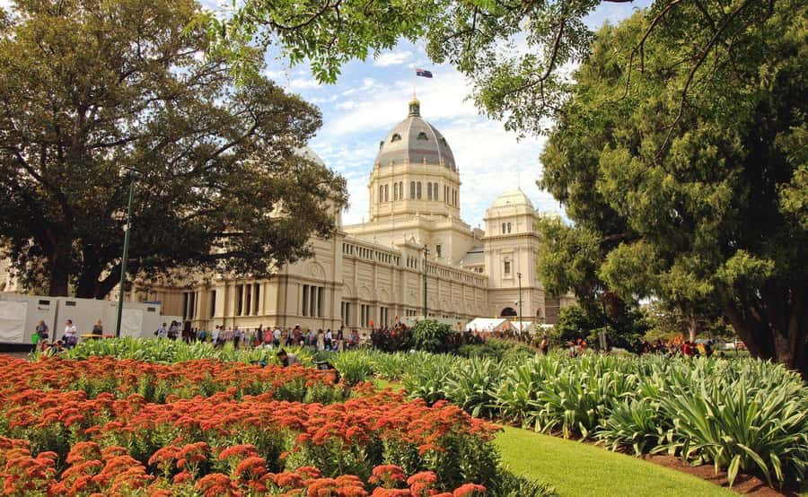 Melbourne: City Highlights Group Tour by Bus - From the old district to Old Melbourne Gaol
