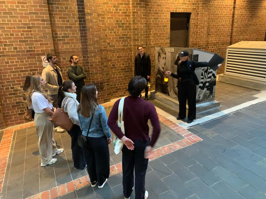 Melbourne: City Highlights Guided Walking Crime Tour - Key points at a glance