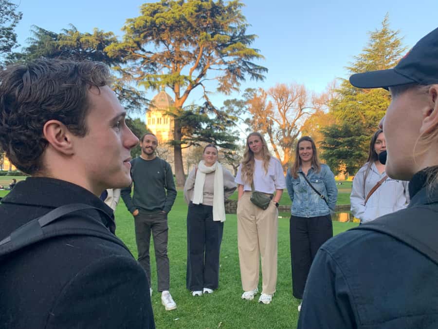 Melbourne: City Highlights Guided Walking Crime Tour - Why the guides matter so much