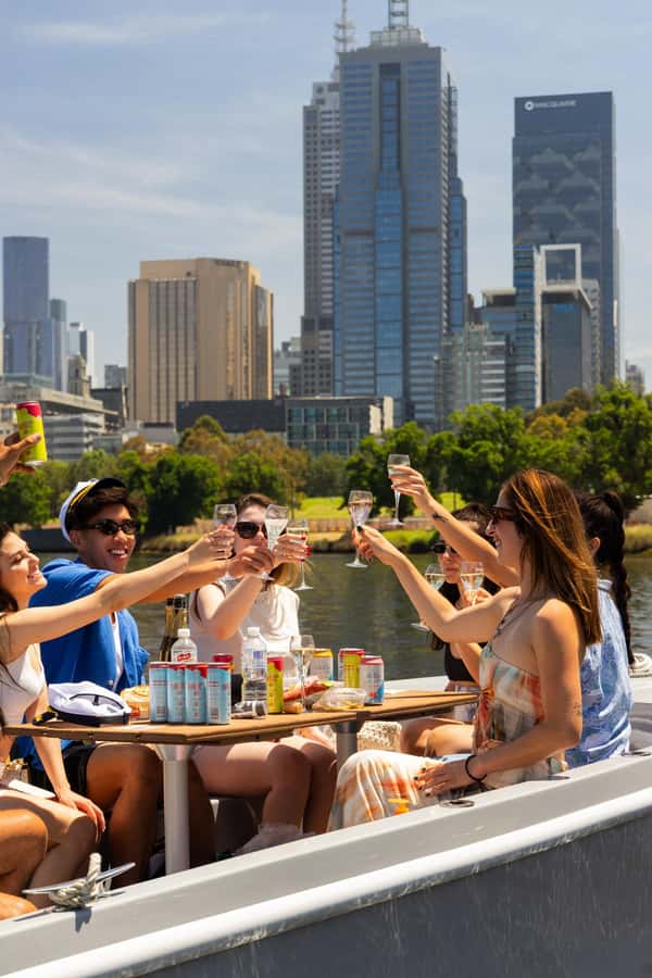 Melbourne: Electric Picnic Boat Rental on the Yarra River - Choosing one, two, or three hours