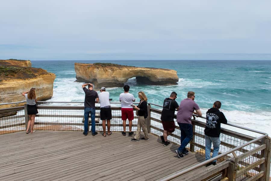 Melbourne: Great Ocean Road Extended–Top Stops&London Bridge - Starting with coffee at the Chocolaterie