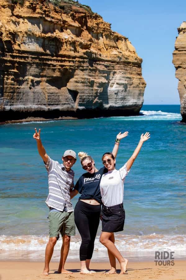 Melbourne: Great Ocean Road & Wildlife Tour for Backpackers - Apollo Bay is your main food and rest stop