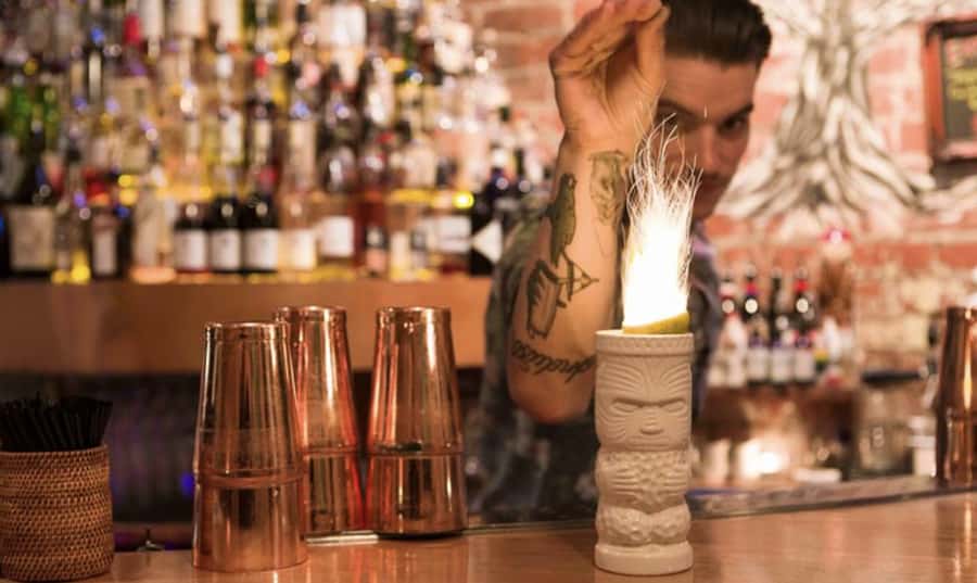 Melbourne: Laneway Bar Tour Where Locals Drink - What the opening drink adds