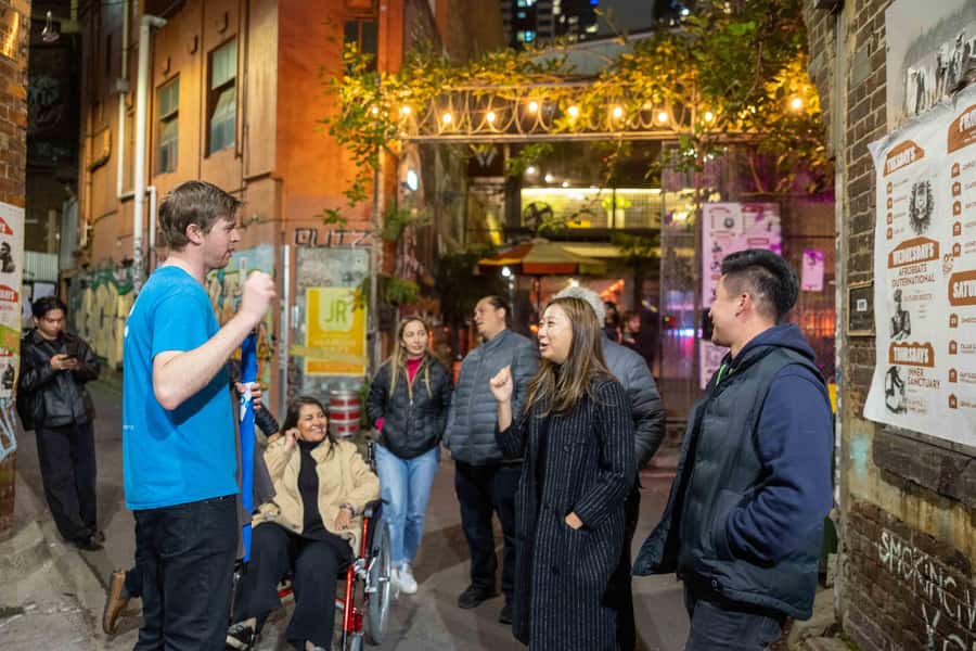 Melbourne: Laneway Bar Tour Where Locals Drink - From old buildings to small-bar pioneers