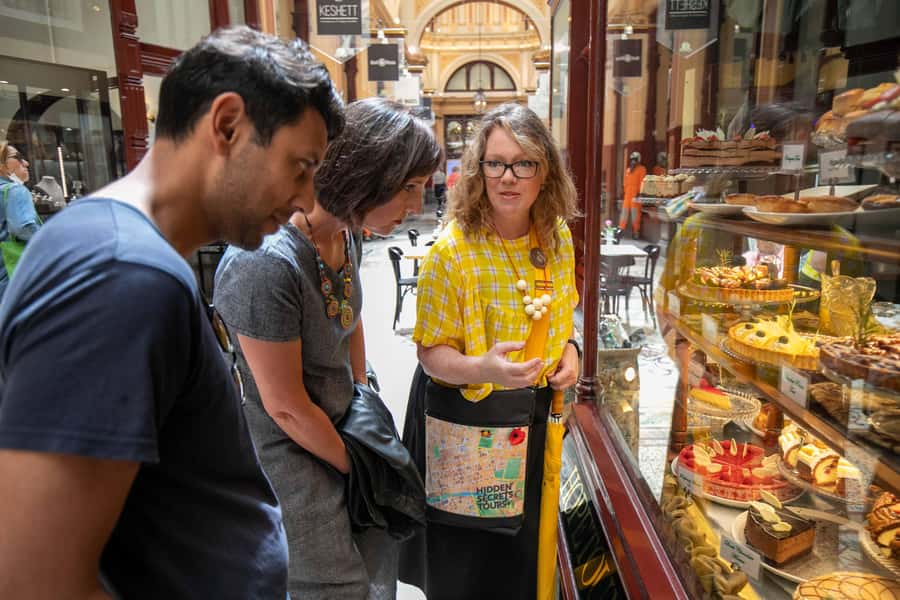 Melbourne: Original Lanes & Arcades Walk (max 8 guests only) - Starting at Federation Square
