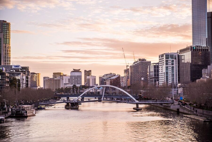 Melbourne: Spirit Of Melbourne Yarra River Lunch Cruise - Drinks Are a Major Part of the Value