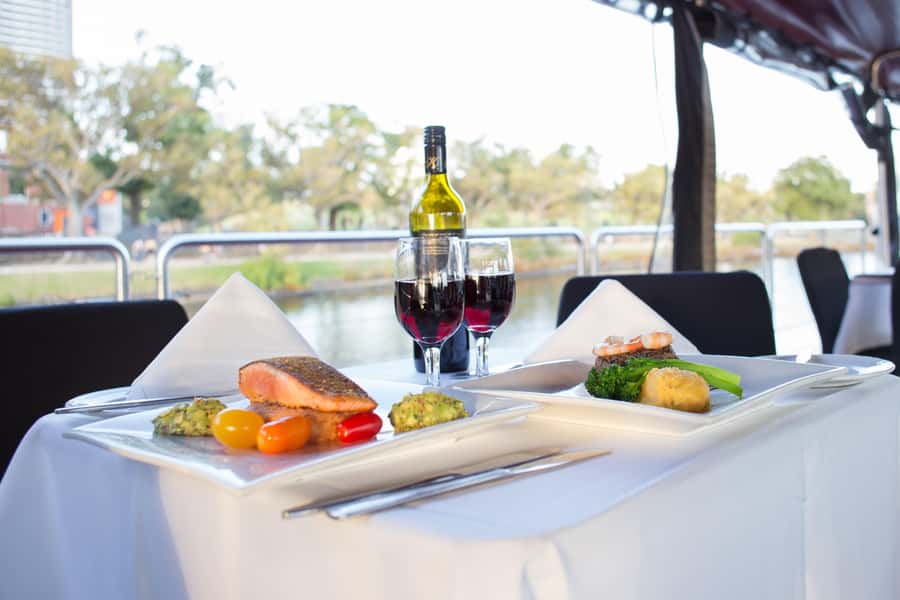 Melbourne: Spirit Of Melbourne Yarra River Lunch Cruise - Is the Spirit of Melbourne Lunch Cruise Worth Booking?