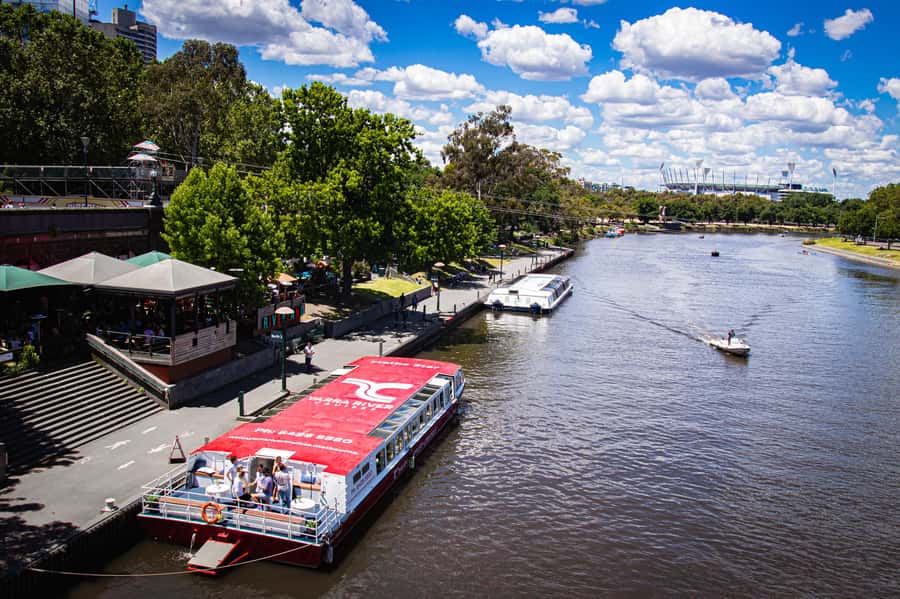 Melbourne: Yarra River Sightseeing Cruise - What you see during the one-hour route