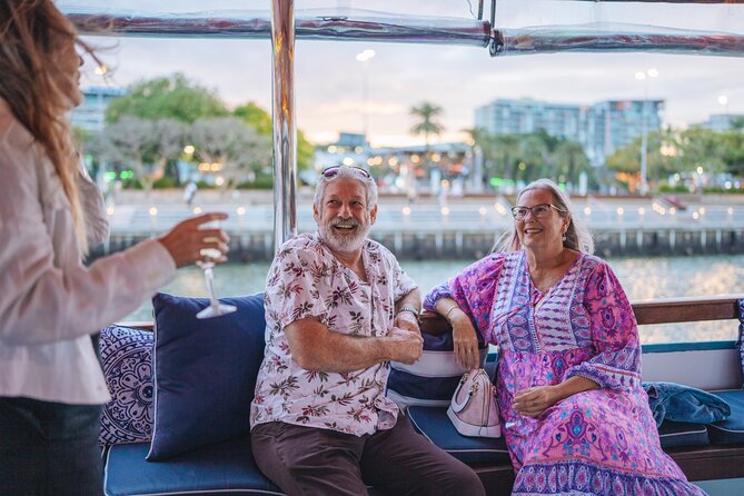 Midday Sightseeing Cruise: 12.30pm-2pm (90min) - Key points at a glance