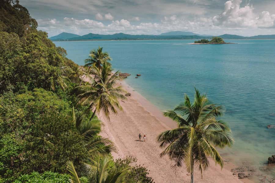 Mission Beach: Outer Great Barrier Reef & Dunk Island Tour - Three reef sessions, three different views