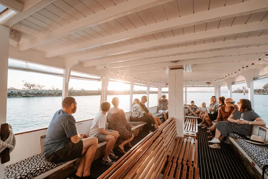 Mooloolaba: Sunshine Coast Sunset Canal Cruise - Mooloolah Island, Minyama Island, and the Kawana canals