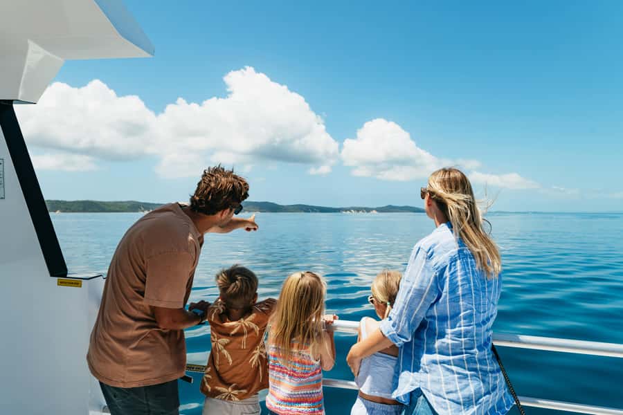 Moreton Island: Tangalooma Day Trip with Desert Safari - Who should book this day trip?