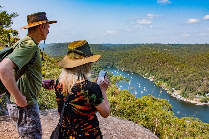 Nature and Wildlife: Australia in One Day - Private Tour - Hawkesbury River oysters, lookouts, and local stops