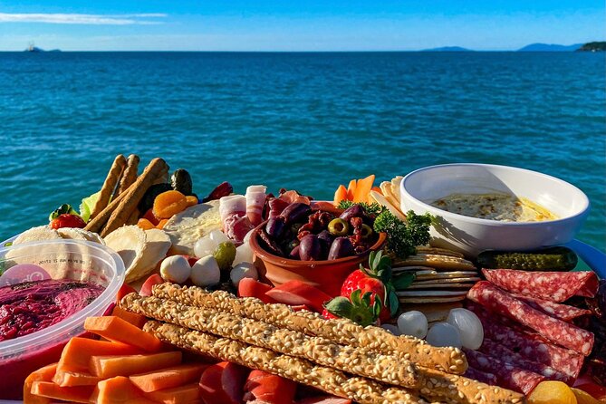NEW SUNSET TOUR-Airlie Beach Sunset Sail in Style- BYO drinks - What to bring and what to expect