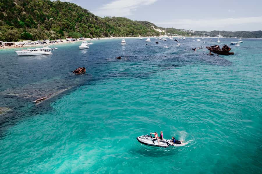 Newport: Moreton Island Snorkeling Tour with Lunch - Snorkeling around the sunken ships