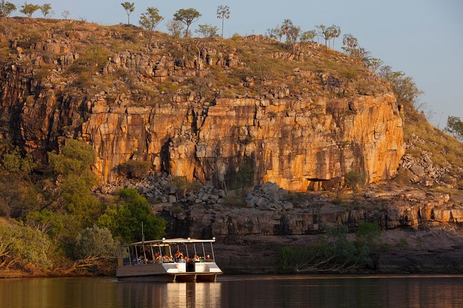 Nitmiluk (Katherine) Gorge 3.5-Hour Sunset Dinner Boat Tour - Changing boats and reaching the second gorge