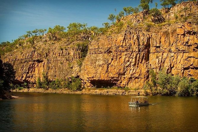 Nitmiluk (Katherine) Gorge Cruise - Katherine Gorge is a water-level experience