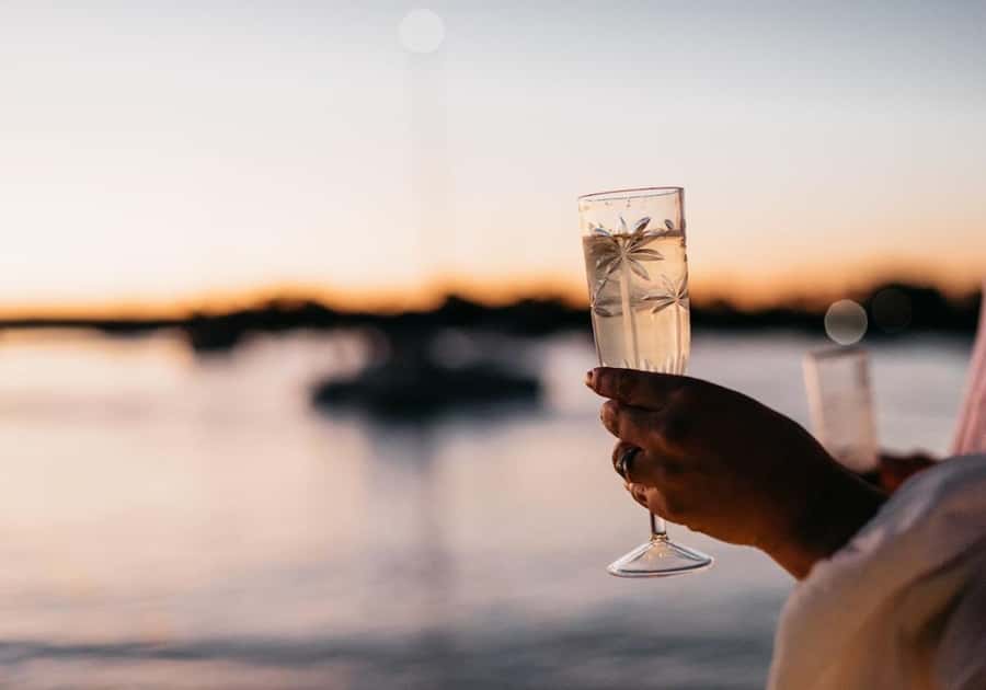 Noosaville: Noosa River Sunset Cruise - Woods Bay and the first river views