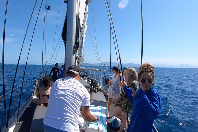 Ocean Free 25 guest Great Barrier Reef & visit Green Island Tour - Returning to the reef after the island