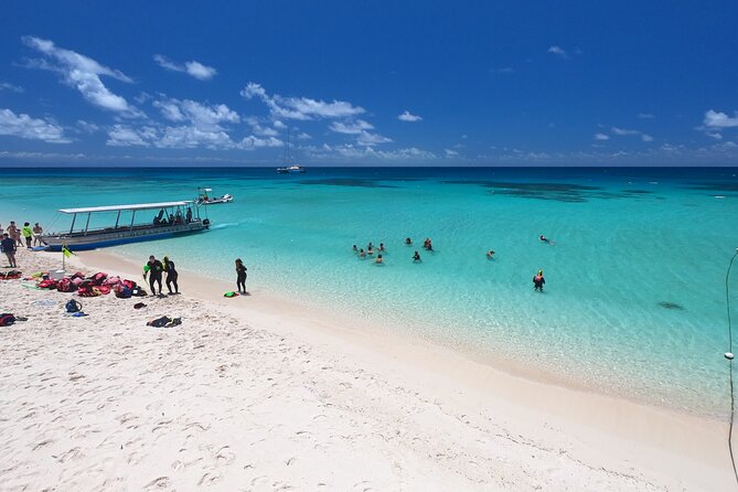 Ocean Spirit Sail to Michaelmas Cay Snorkel or Dive, from Cairns - At a glance