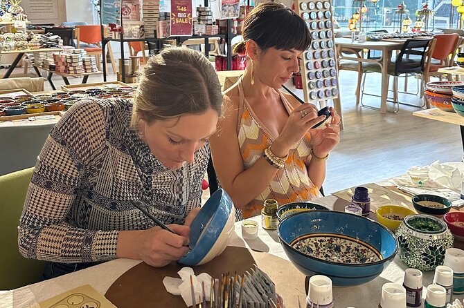 Paint and Sip Classes Brisbane: Ceramic Plates & Bowls - Booking Flexibility and the One Important Deadline